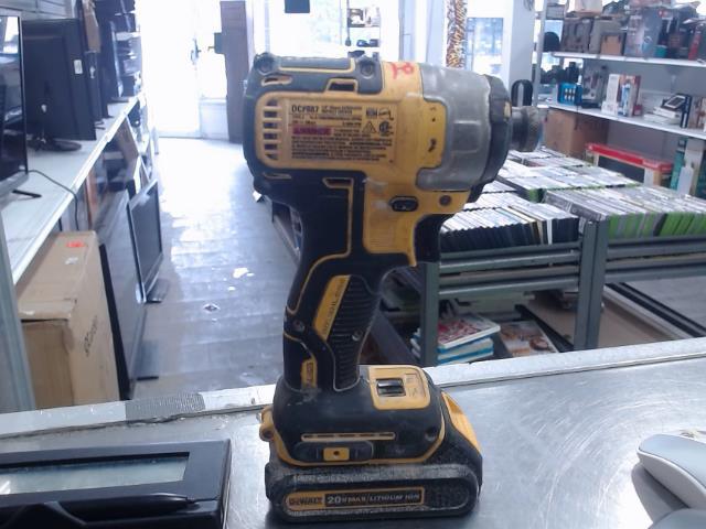 Drill dewalt avec battery 20v 5ah