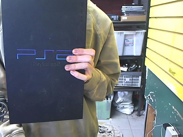 Ps2 console + fil de charge