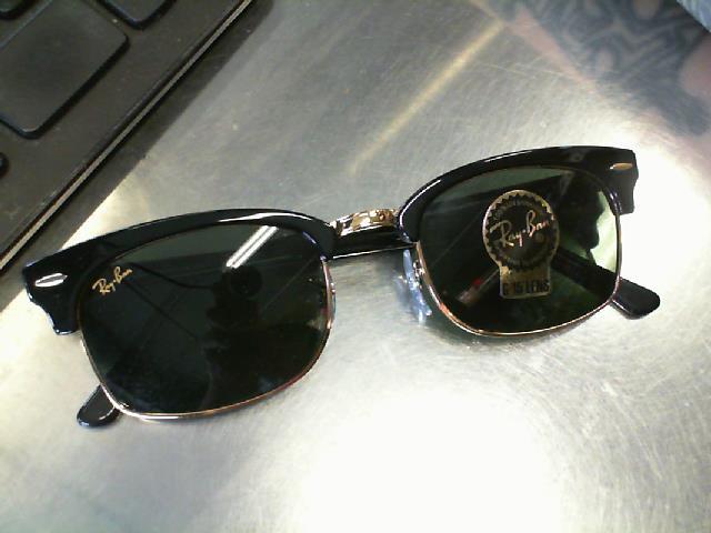 Ray ban classic