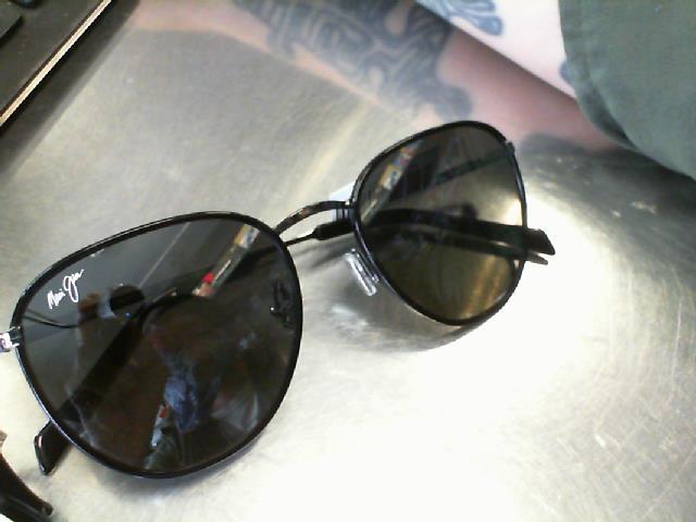 Lunette maui jim noir