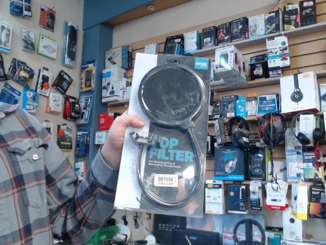 Pop filter