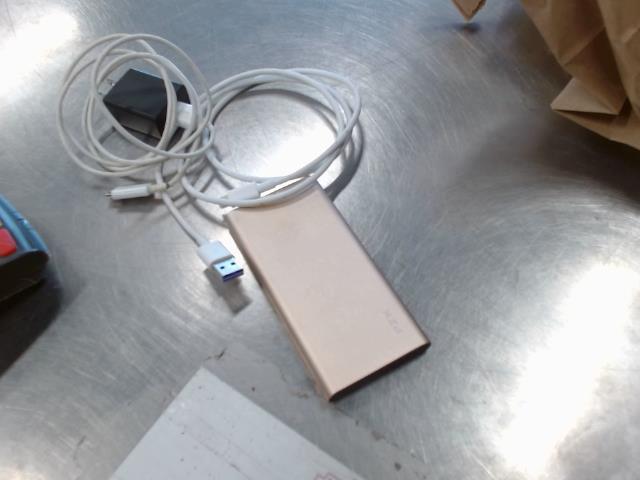 Chargeur portatif rose gold 5.5v