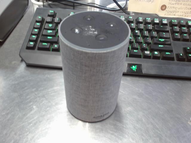 Amazon echo 2nd gen+acc