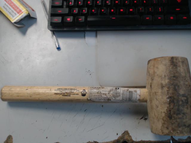 Rubber hammer 32oz