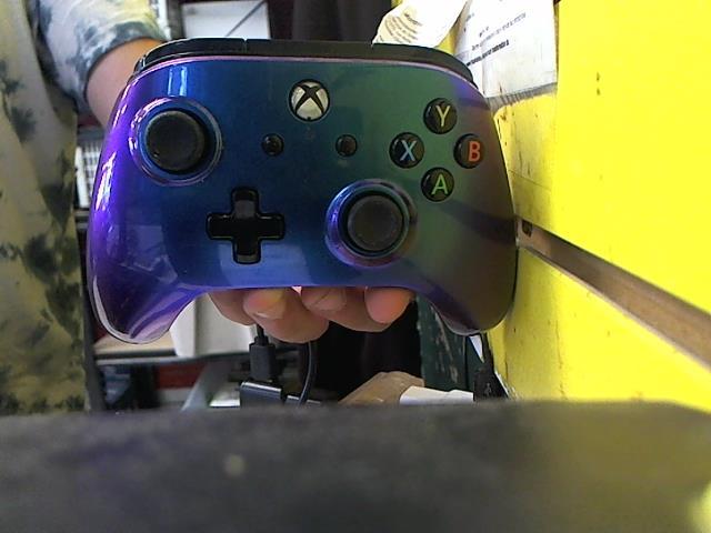 Manette powera xbox one multicolore mauv