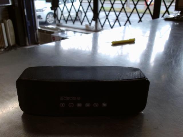 Speaker bluetooth no charge