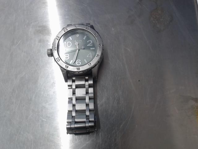 Montre nixon refined