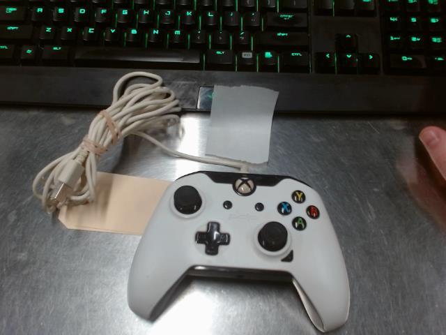 Manette avec fil pour xbox one