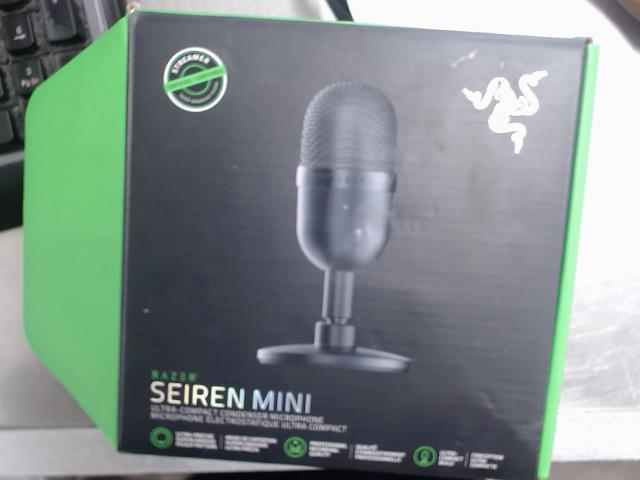 Micro razer pour ordi dans la boit