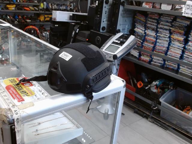 Casque pour mettre go pro dessus