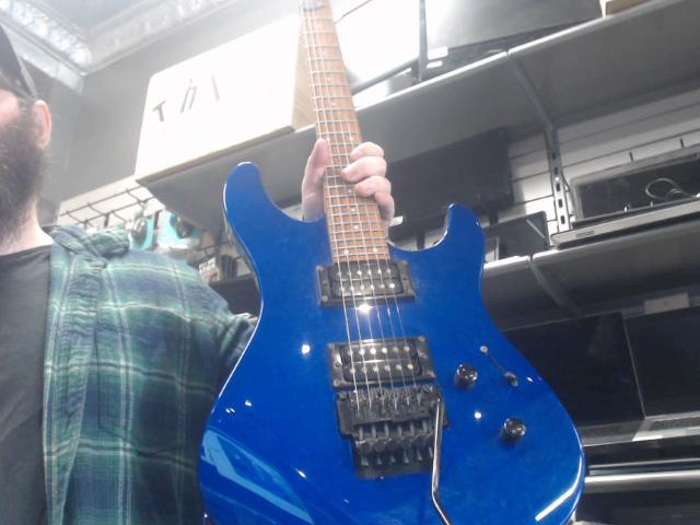 Guitar bleu+caise