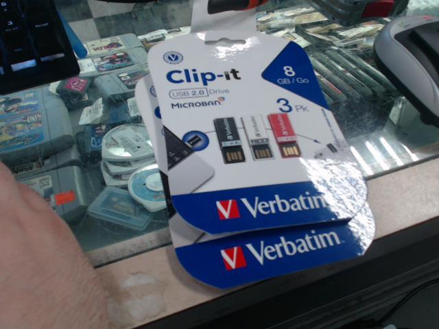 Clip-it 8gb 3pk