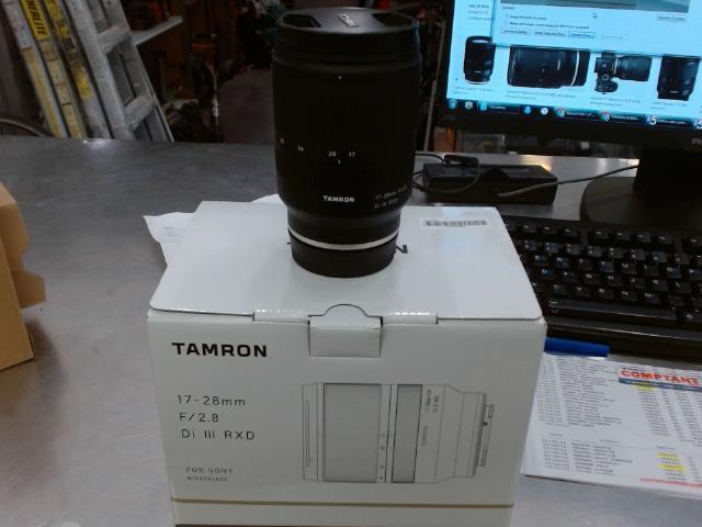 Lens 17-28mm dans boite
