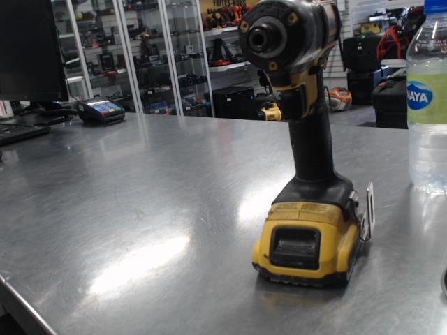 Drill dewalt plus bag with 2 battery