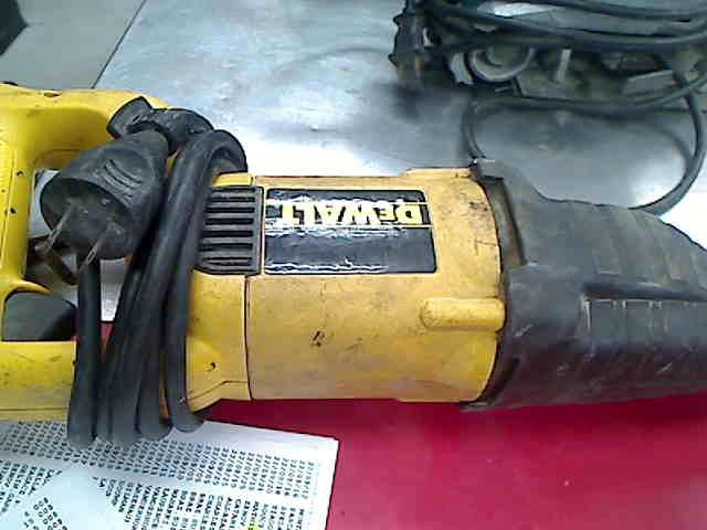 Dewalt DW303 Reciprocating saws Montreal Inventaire 3715348