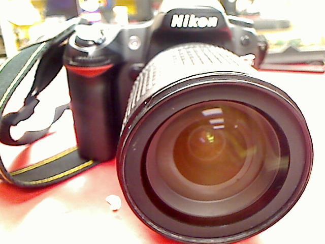 Camera  lens 18-135 mm chargeur