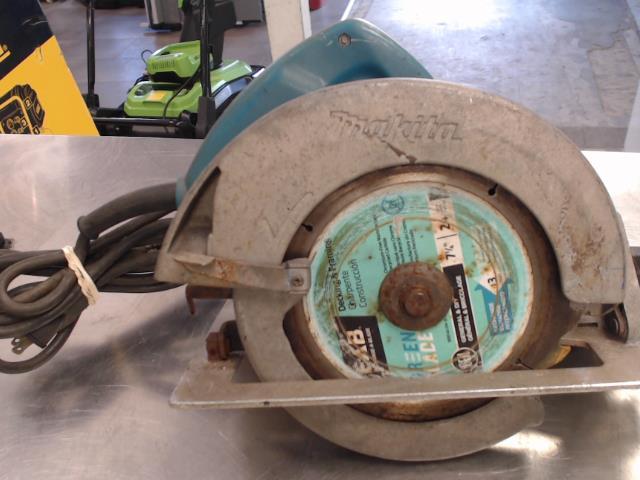 Skilsaw makita