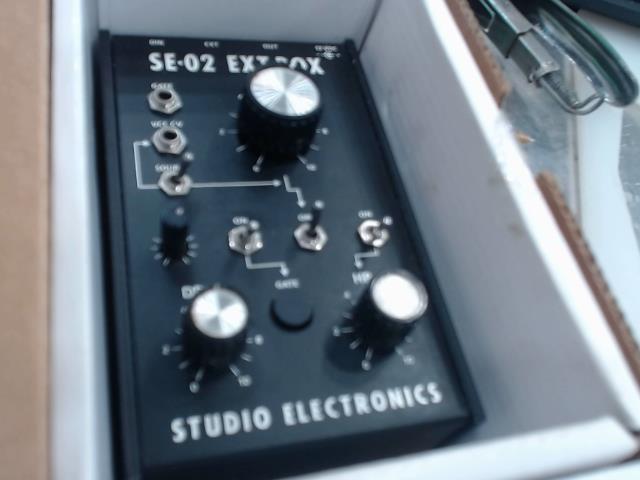 Studio electronics se-02 ext box