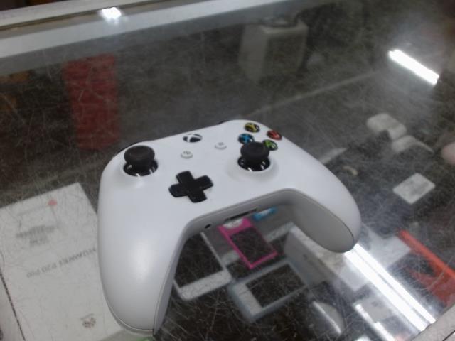 Manette blanche xbox one