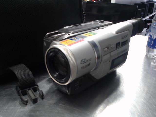 Sony camera digital 8 handy cam
