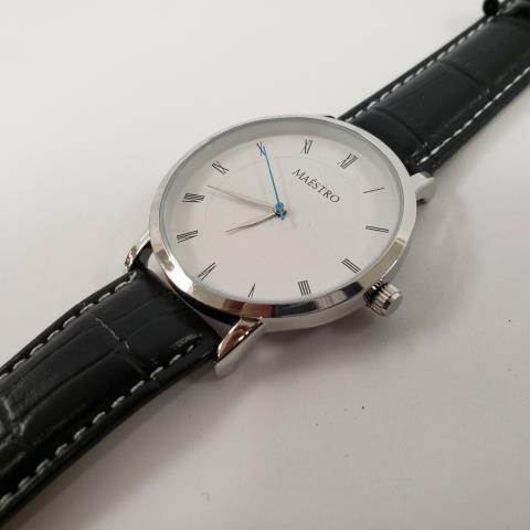 Maestro watch noire brcaelet