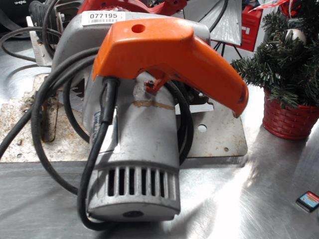 7*1/4 deluxe circualr saw