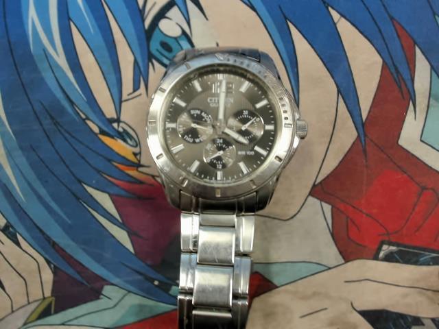 Montre argent amewner souvent
