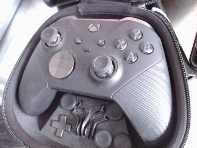 Manette series elite 2 avec case et acc