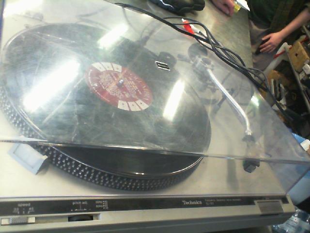 Tourne disque vintage 1970's technics