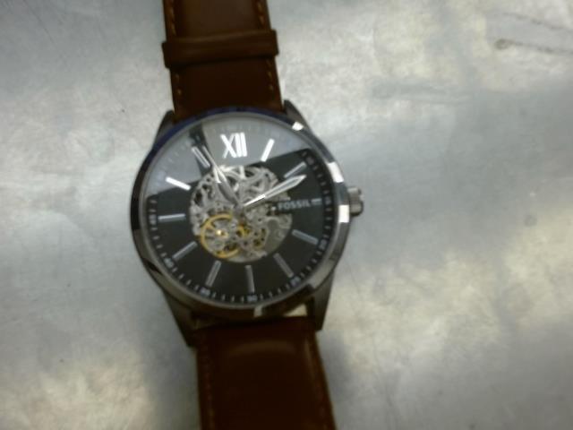 Fossil automatique