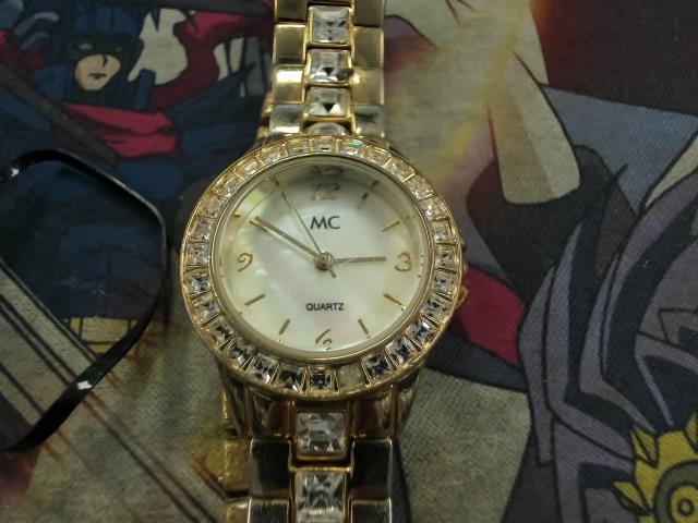 Montre femme zircon