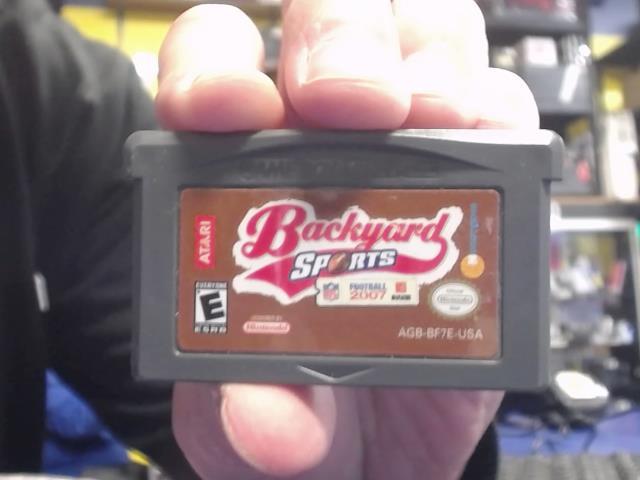 Jeu gameboy advance backyard sports