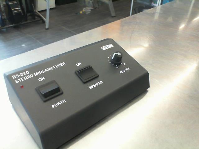 Mini stereo amplifier