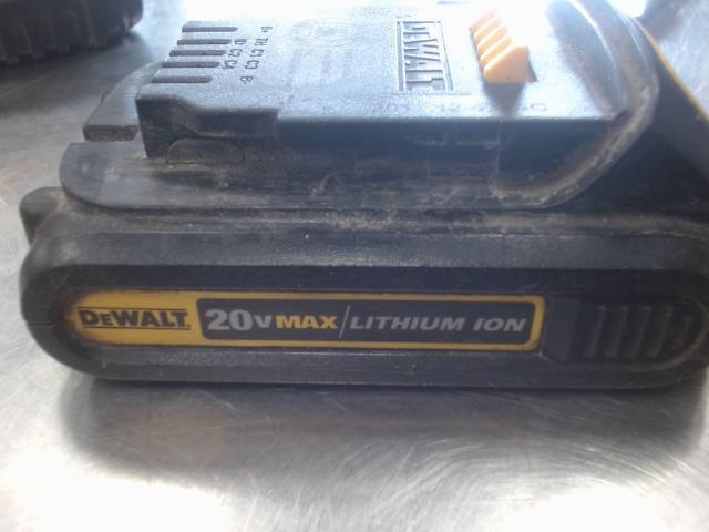 Battery dewalt 20v max