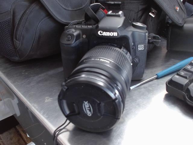 Camera canon eos50d