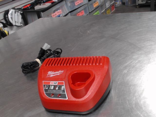 Chargeur batterie pour drill