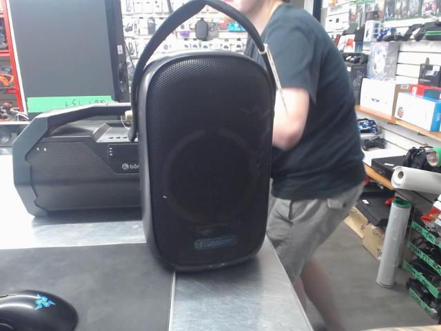 Soundcore bleutooth speaker
