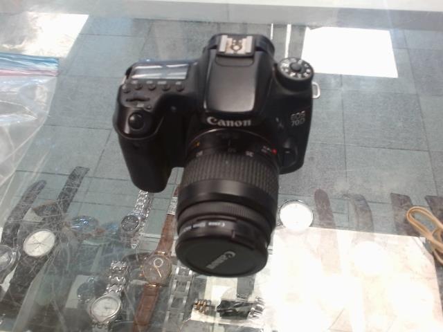 Camera + lens 35-80/flash defect