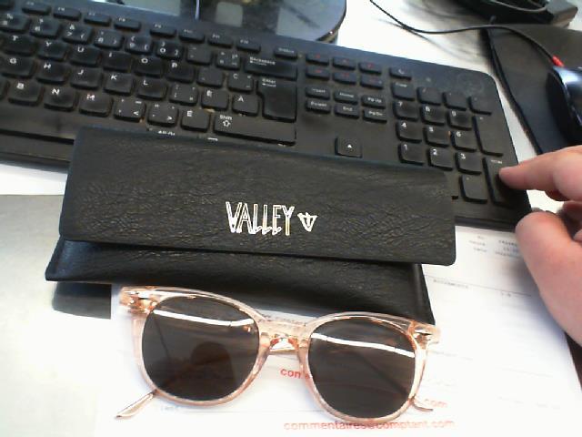 Valley mercy sunglasses