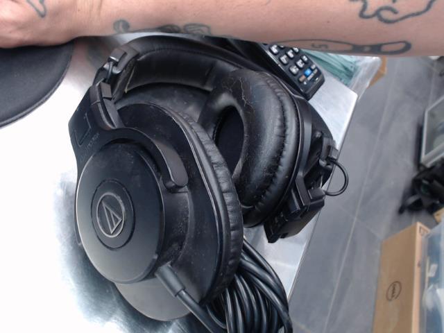 Audio technica studio headset ath-m30x
