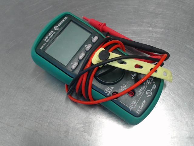 Multimeter outi digital