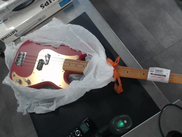 Precision bass dakota red