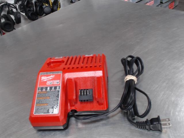 Chargeur batterie pour drill