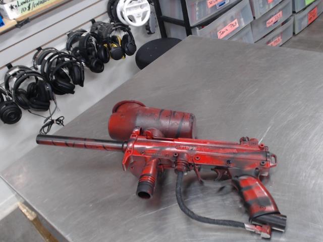 Gun paintball+reservoir