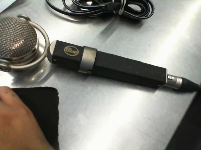 Cardioid condensator rotating head mic