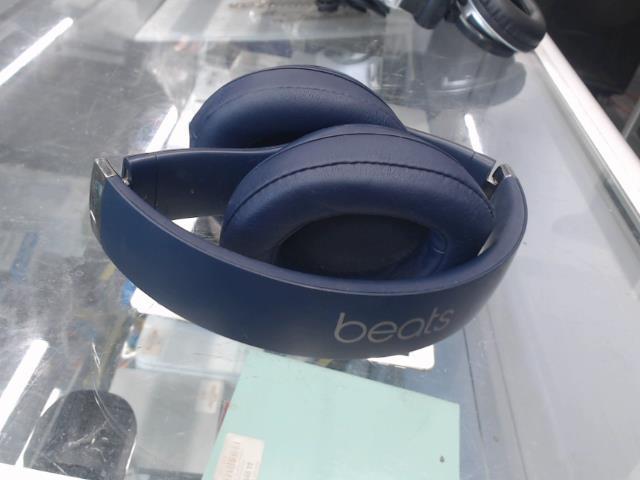 Beats studio 3 bleu dans case beats