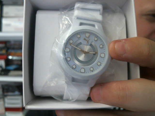 Montre neuve dans la boite