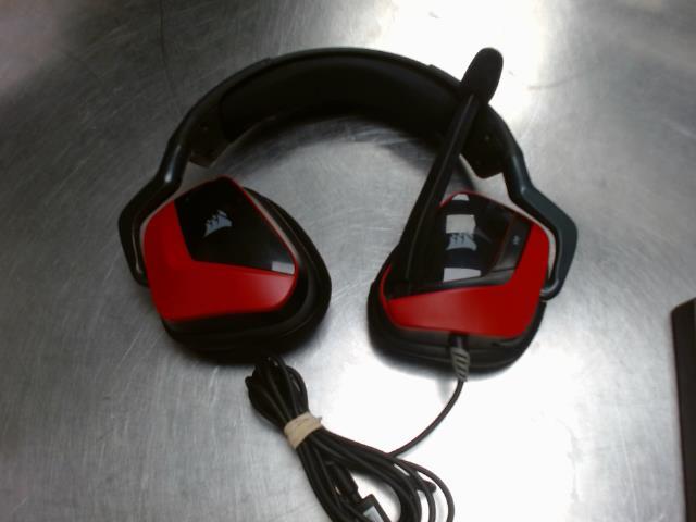 couteur gaming rouge et noir