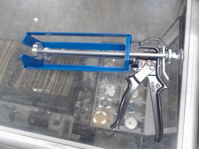 Gun a caulking bleu