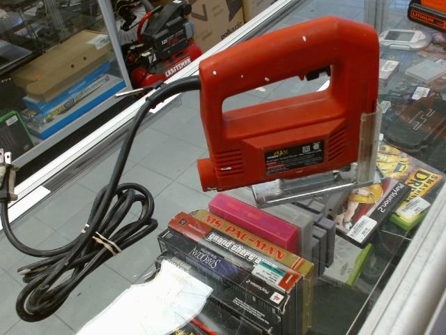 Scie sauteuse power max rouge